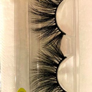 Mink eyelashes
